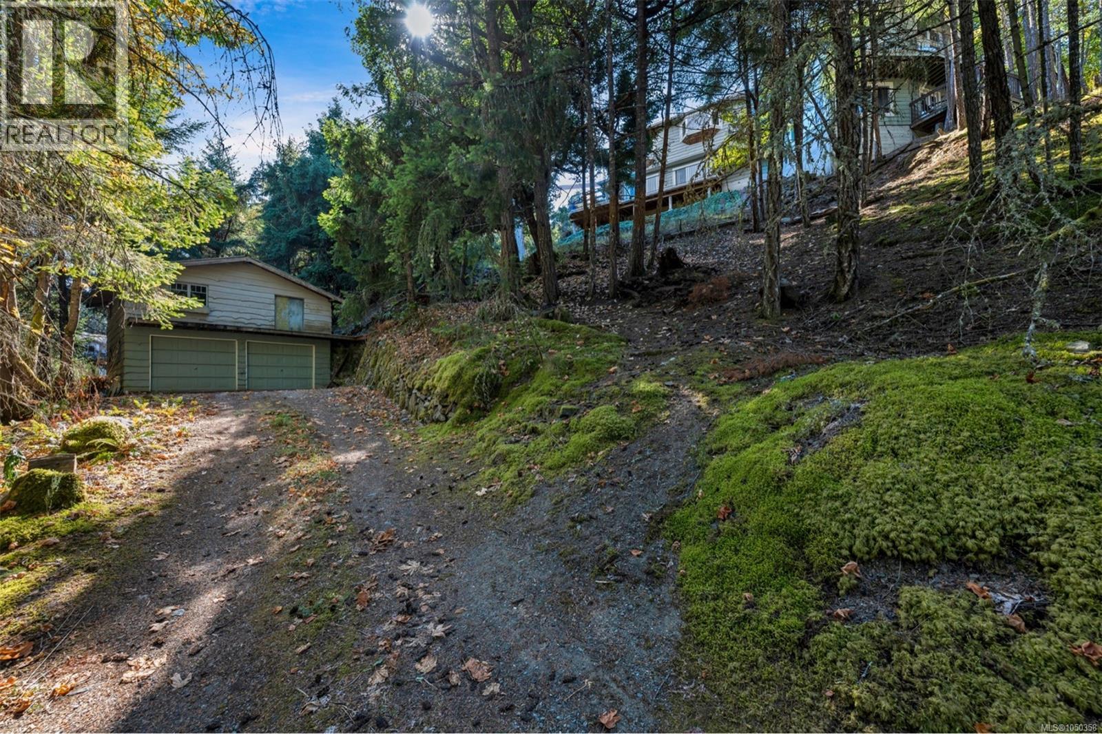 6693 Genoa Bay Rd - 55