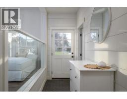 7128 Benwaldun Rd, Lantzville, BC V0R2H0 Photo 17