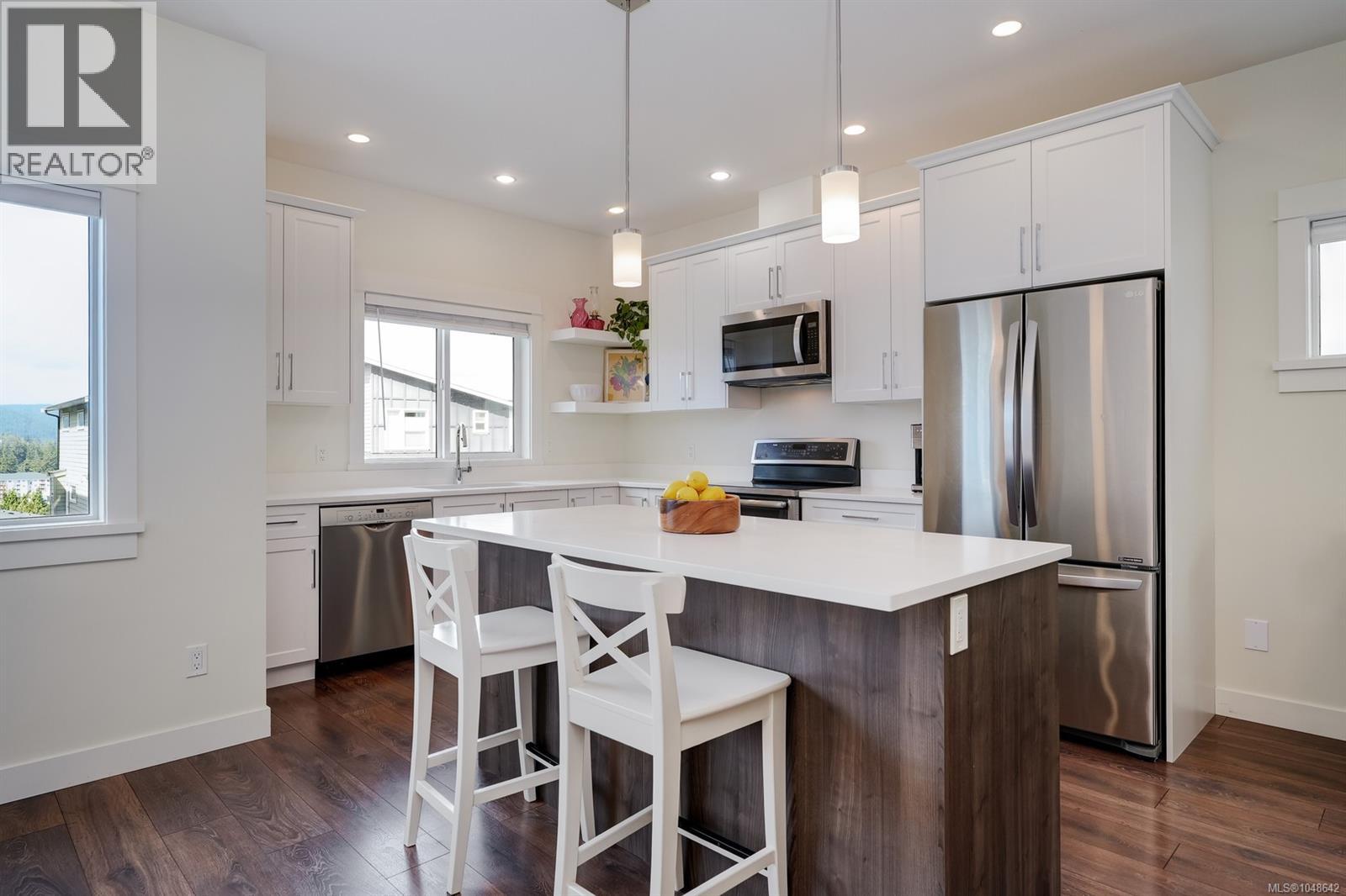 3492 Myles Mansell Road, Langford, British Columbia, V9C0N6, Langford, British Columbia — photo 3 of 5