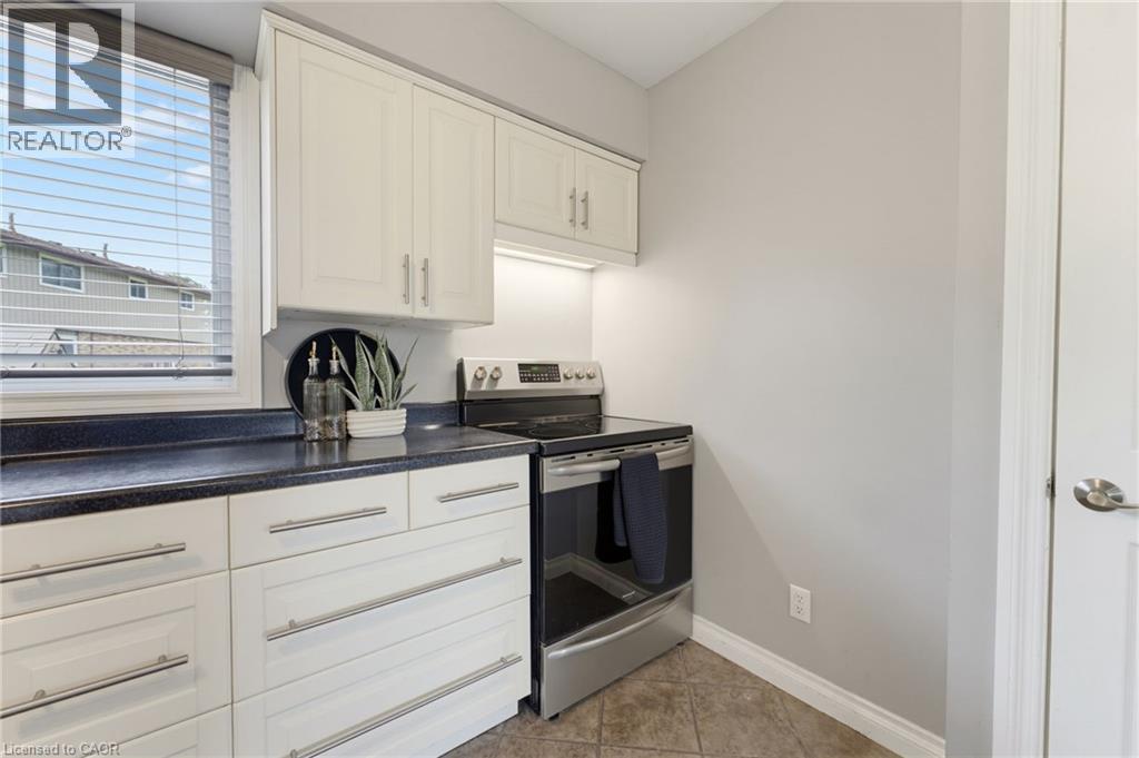 15 SENECA Street S, Cayuga — photo 12