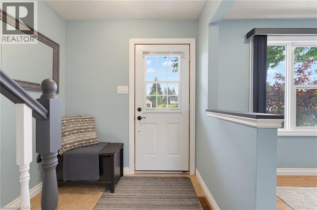 15 SENECA Street S, Cayuga — photo 3