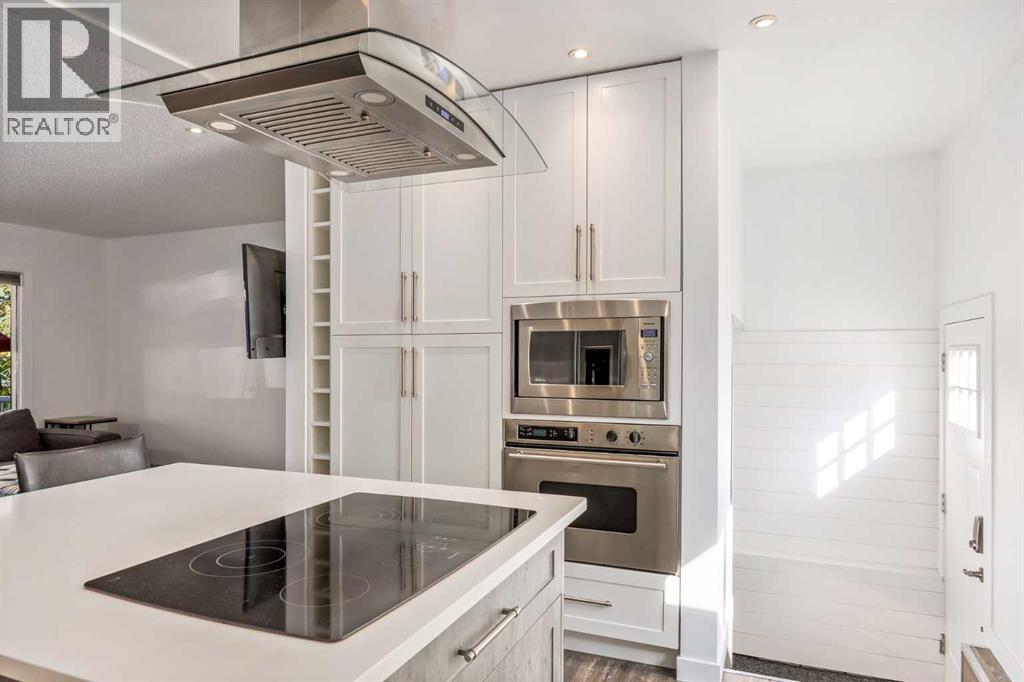 4711 26 Avenue SW - 14