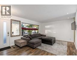 Primary Bedroom - 4711 26 Avenue Sw, Calgary, AB T3E0R3 Photo 6