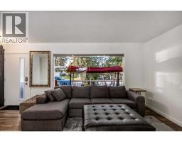3pc Bathroom - 4711 26 Avenue Sw, Calgary, AB T3E0R3 Photo 7