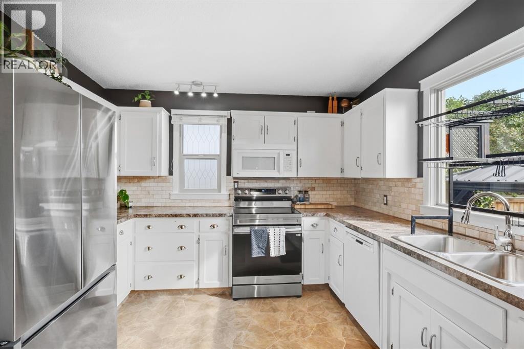 5141 43 Street - 10