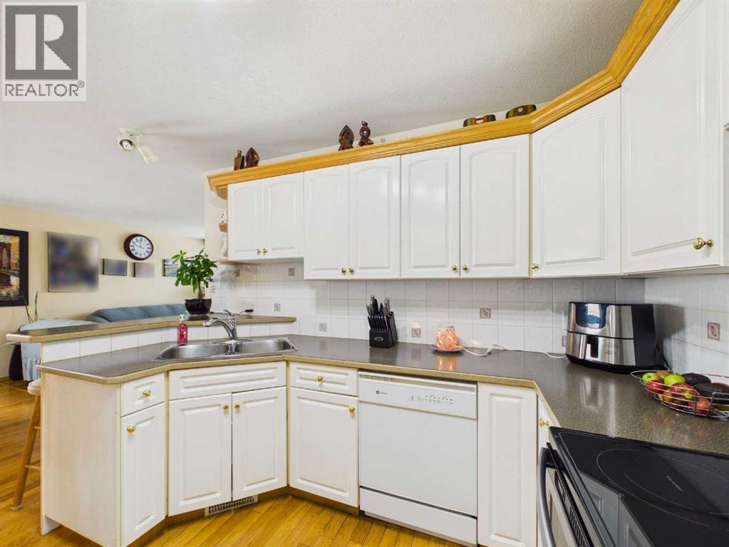 Listing photo – 792 Lancaster Drive, Red Deer