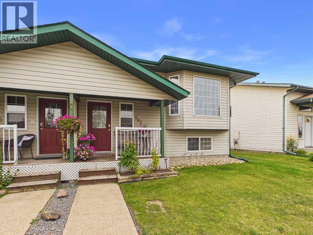 Listing photo – 792 Lancaster Drive, Red Deer