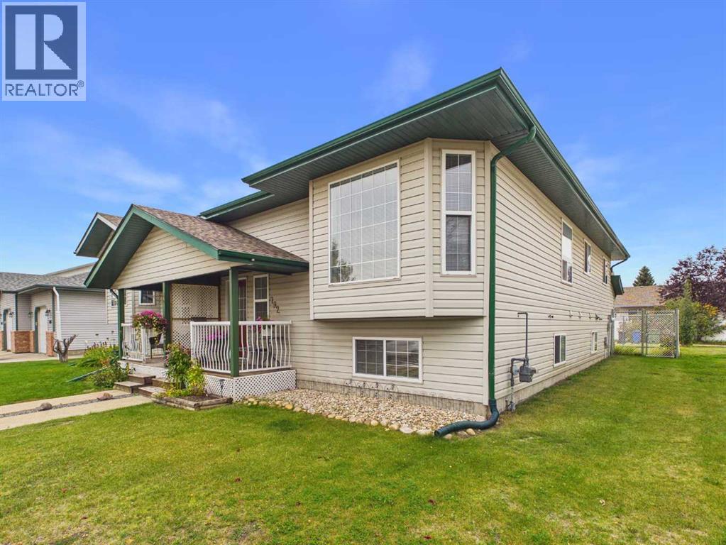 Listing photo – 792 Lancaster Drive, Red Deer