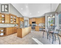 5pc Bathroom - 154 Cranleigh Bay Se, Calgary, AB T3M1H5 Photo 7