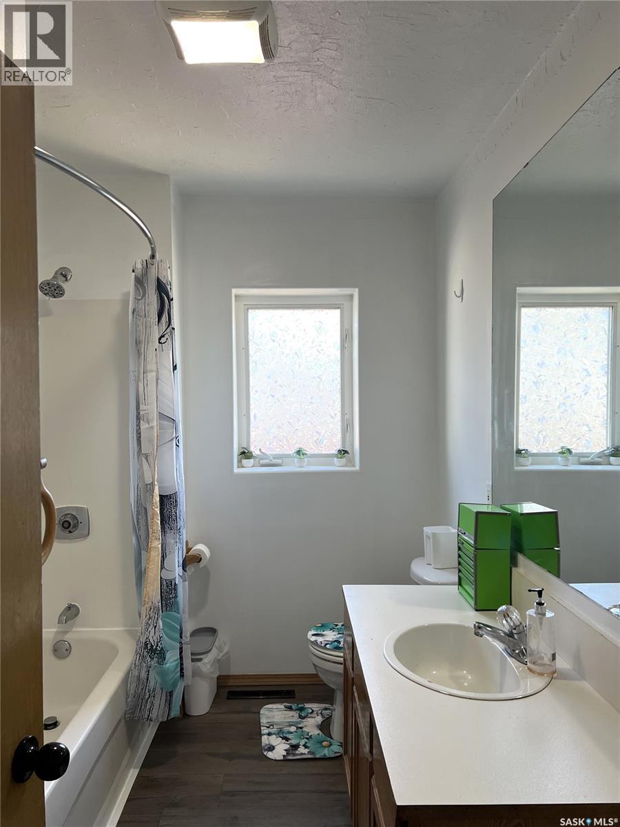 515 3rd AVENUE W, Meadow Lake — photo 12
