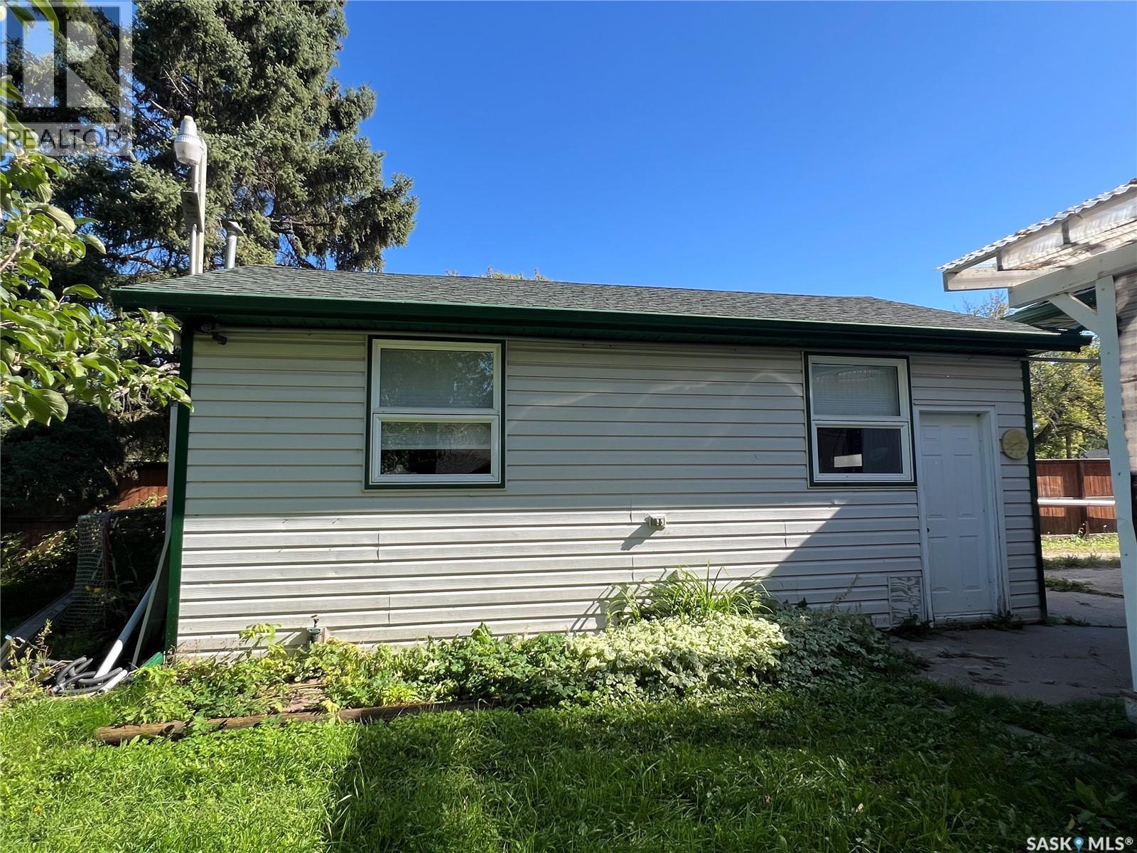 515 3rd AVENUE W, Meadow Lake — photo 28