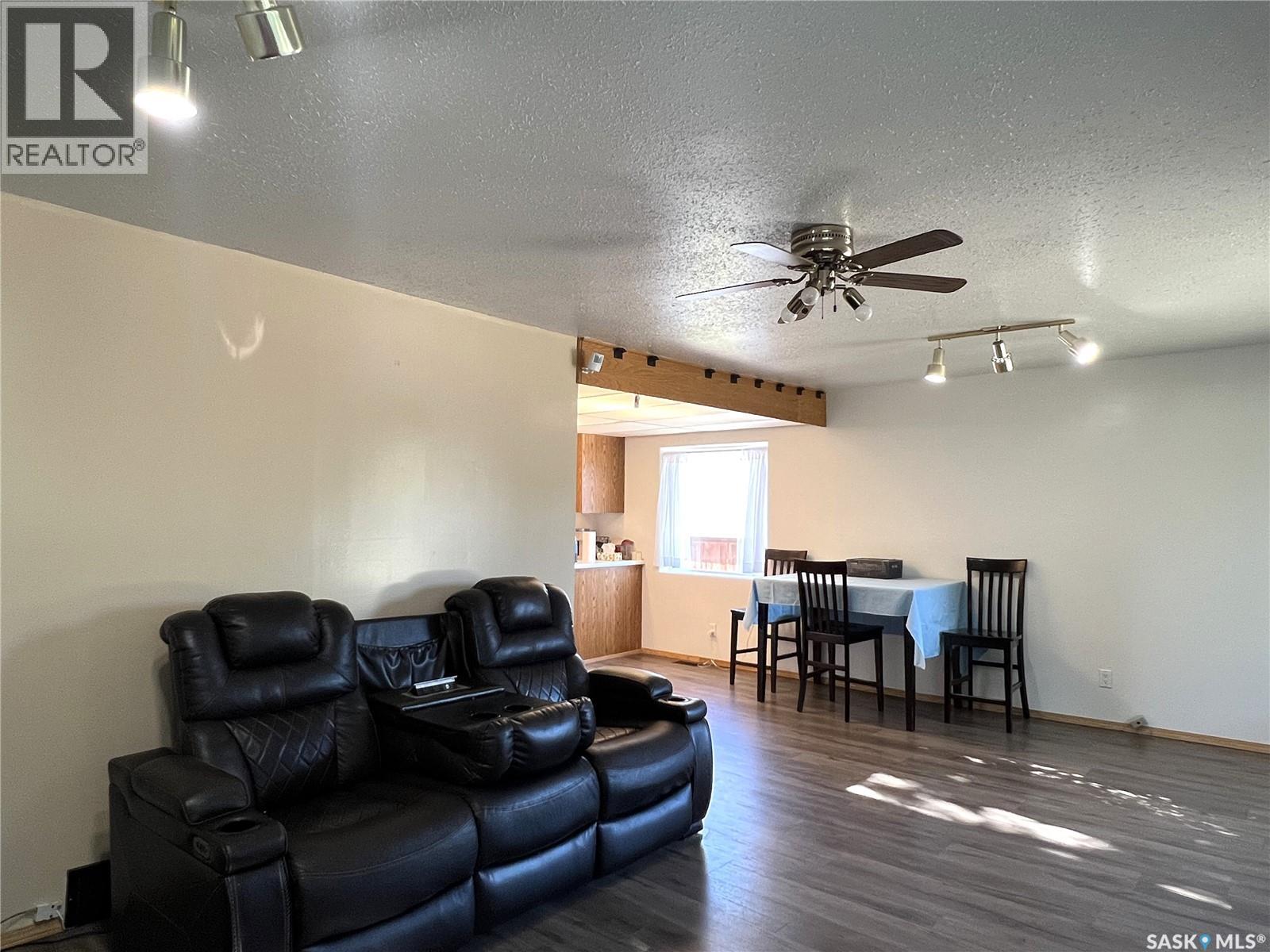 515 3rd AVENUE W, Meadow Lake — photo 4