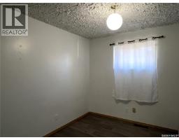 515 3rd Avenue W, Meadow Lake, SK S9X1B2 Photo 11