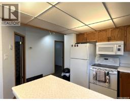 515 3rd Avenue W, Meadow Lake, SK S9X1B2 Photo 9