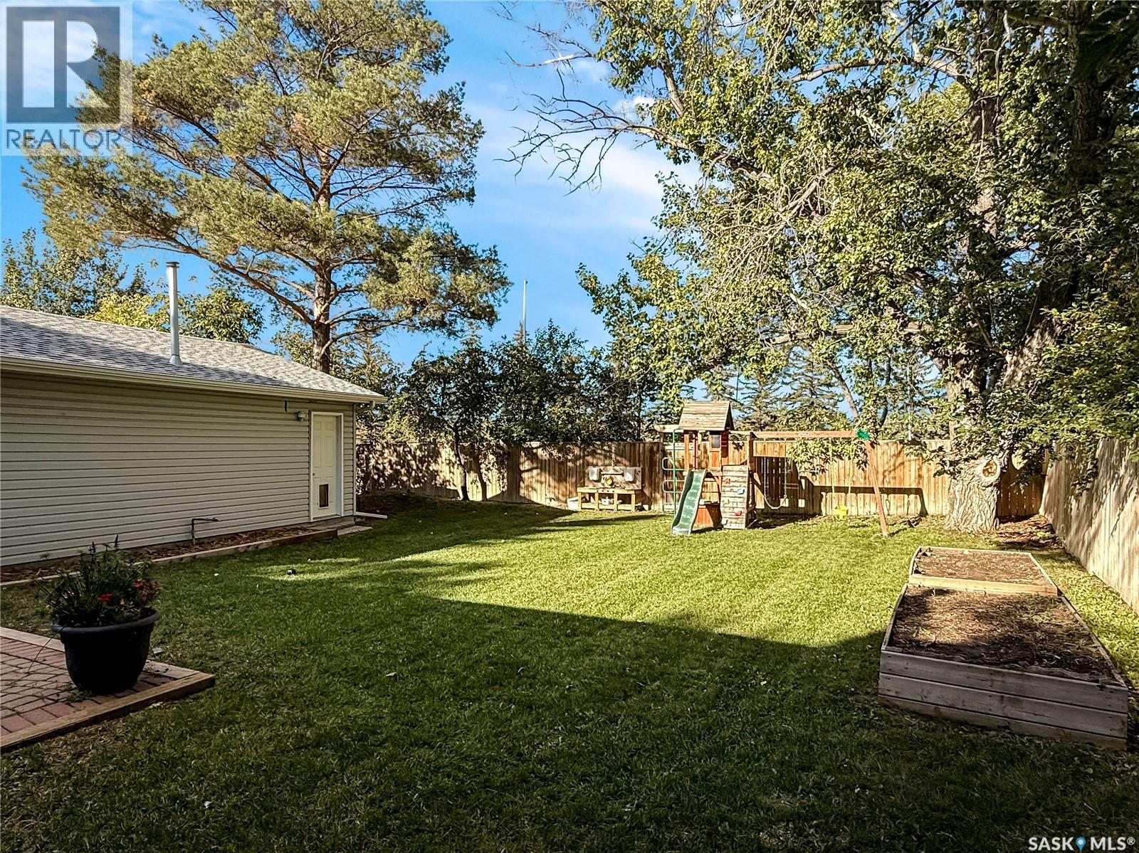 41 Motherwell CRESCENT - 37