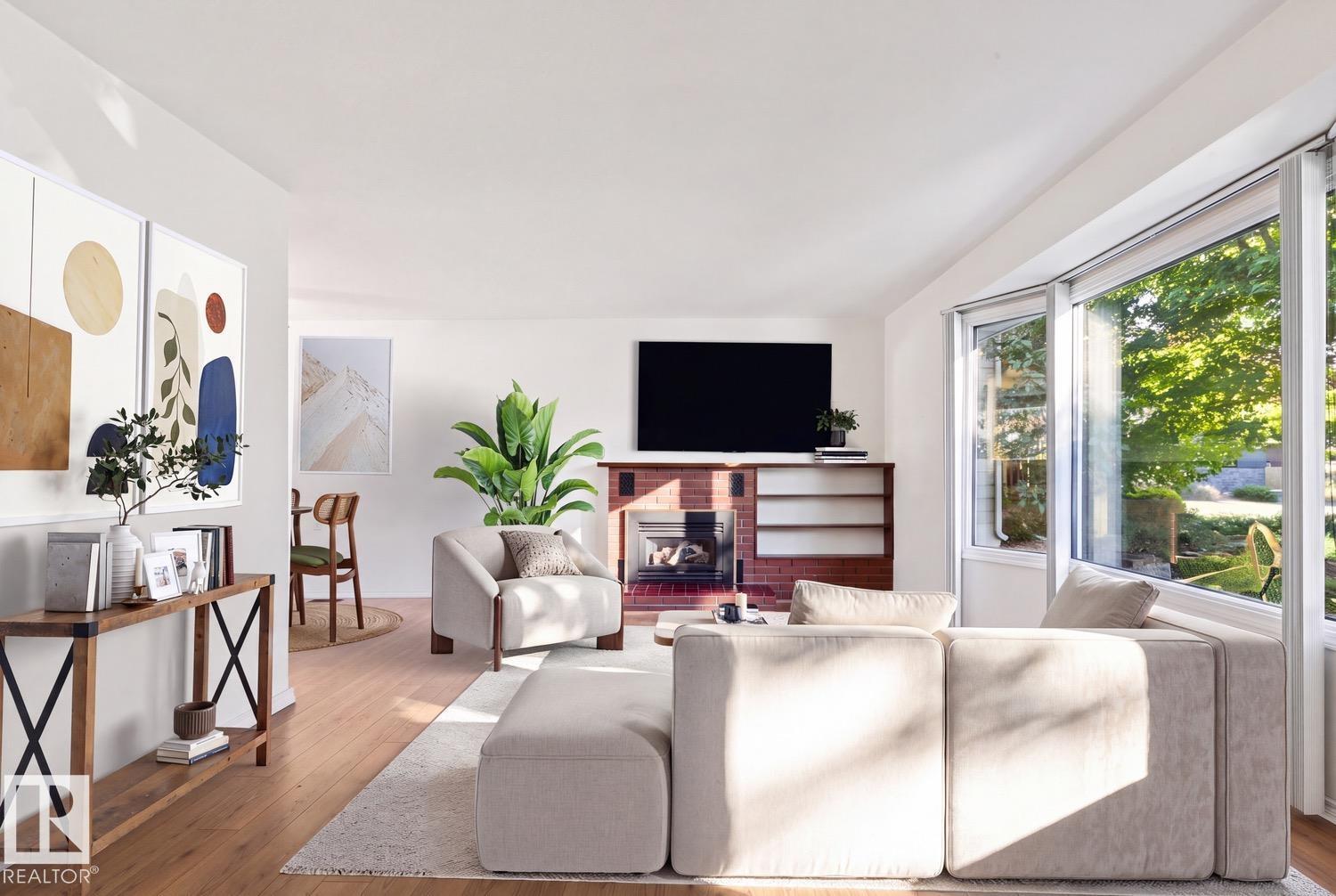 9319 147 ST NW - 10