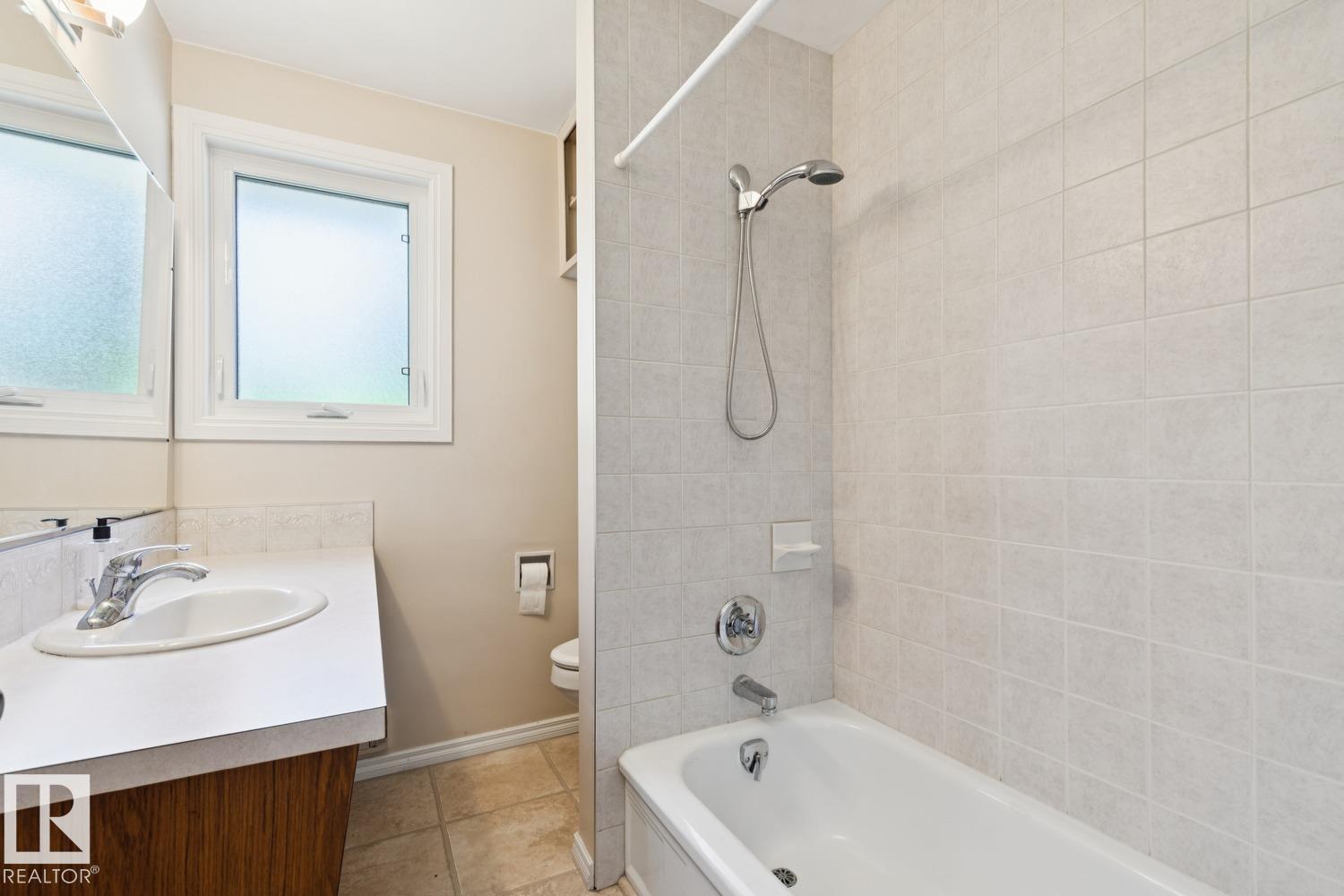 9319 147 ST NW - 36