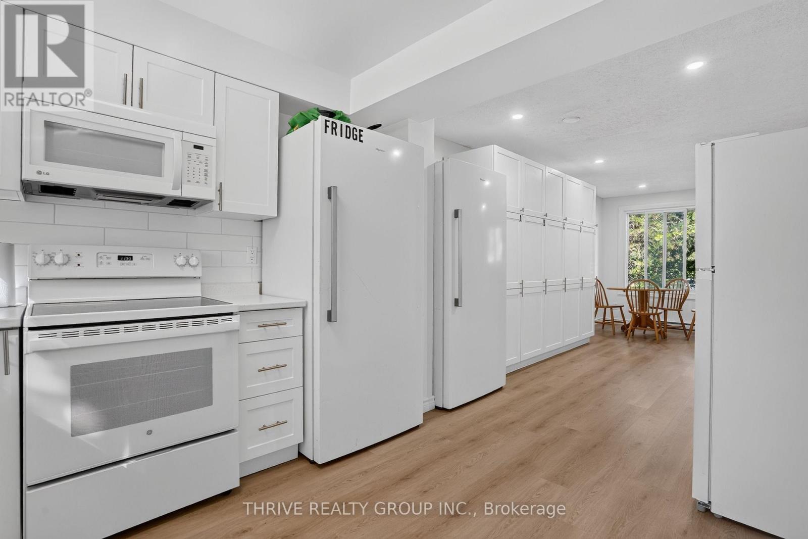 36 - 40 SUMMIT AVENUE, London North (North N) — photo 9