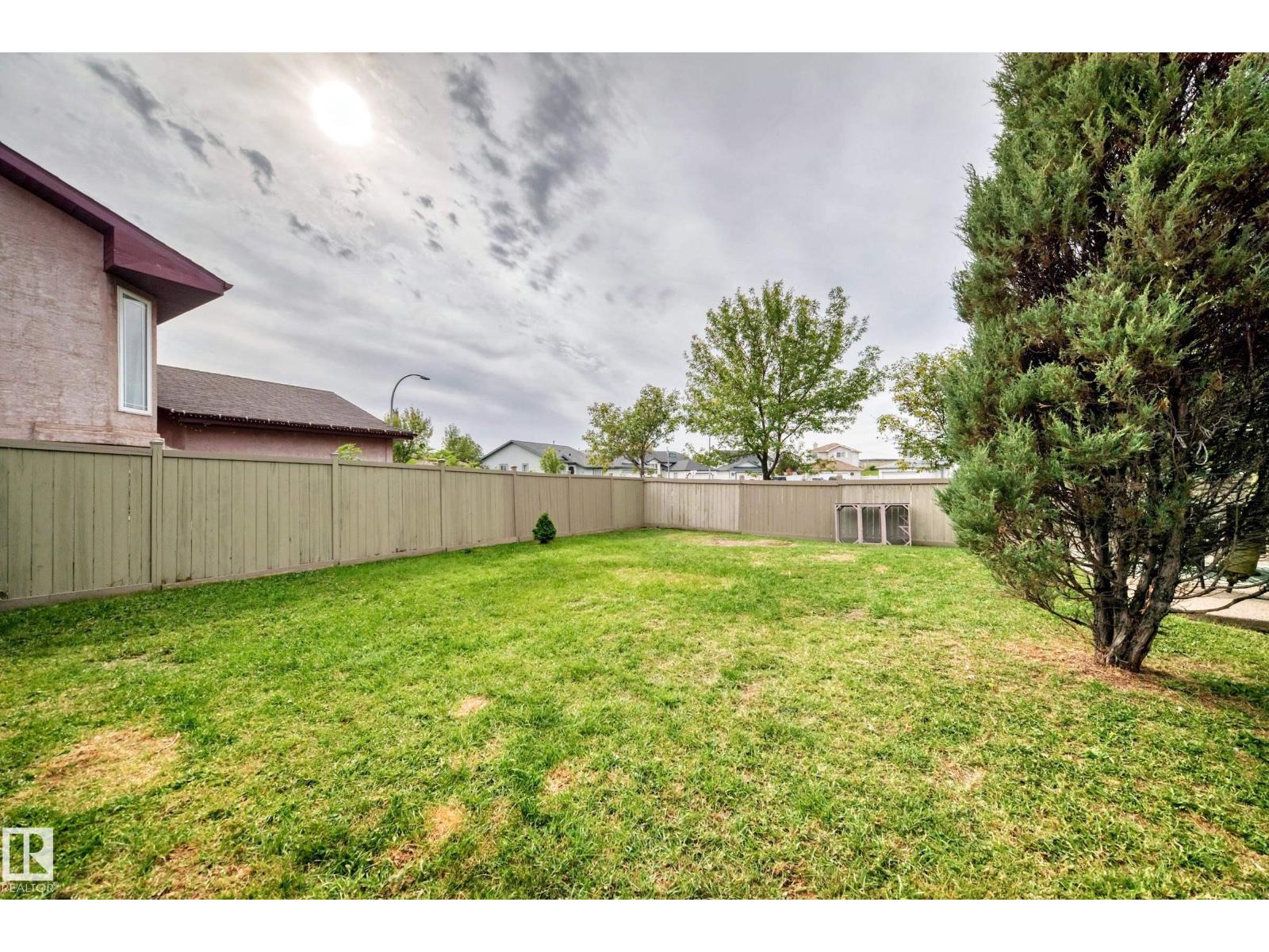 265 DUNVEGAN RD NW photo 41