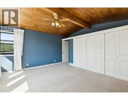 1423 75 Avenue SW - photo 23