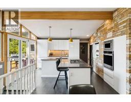 1423 75 Avenue SW - photo 9