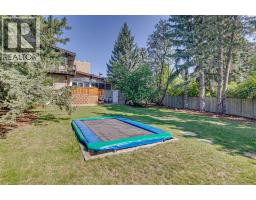 1423 75 Avenue SW - photo 35
