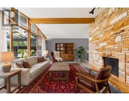 1423 75 Avenue SW - photo 5