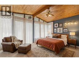 1423 75 Avenue SW - photo 21