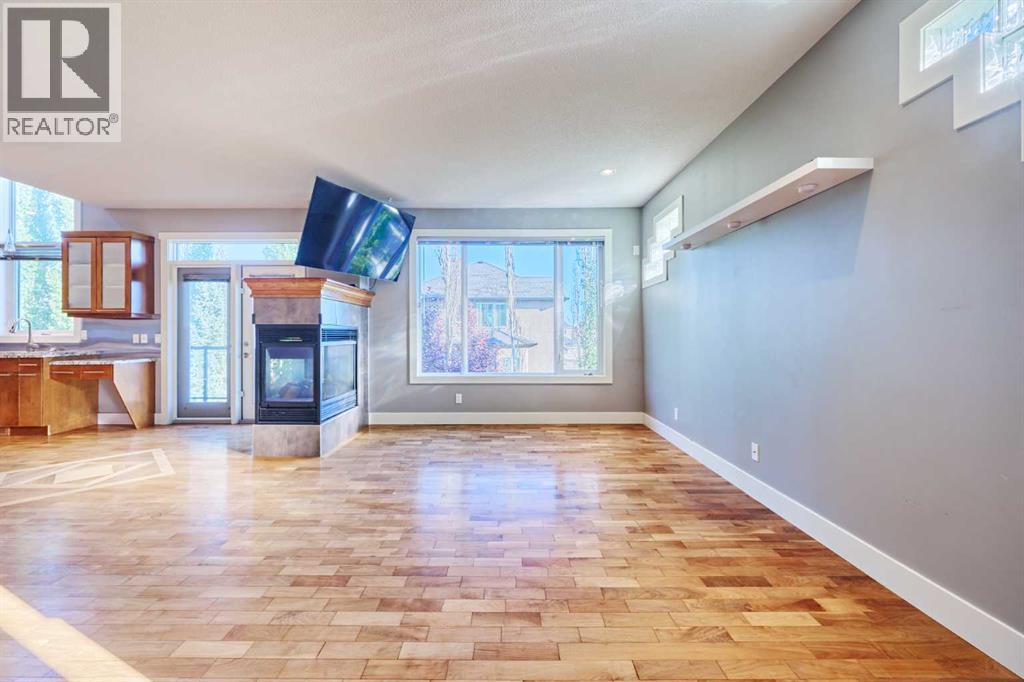 32 Evercreek Bluffs Crescent SW - photo 8