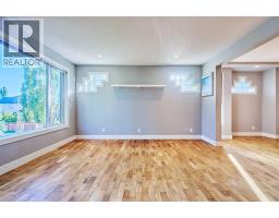 32 Evercreek Bluffs Crescent SW - photo 10