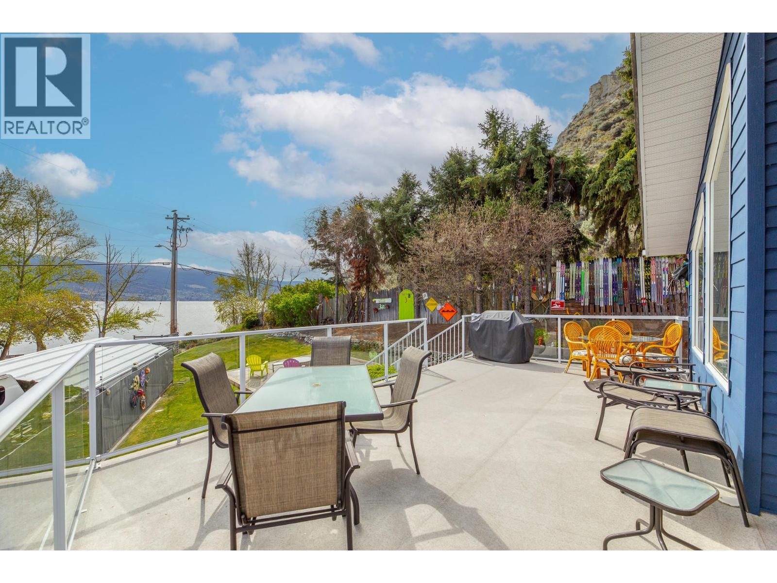 7315 HIGGIN Avenue, Summerland
