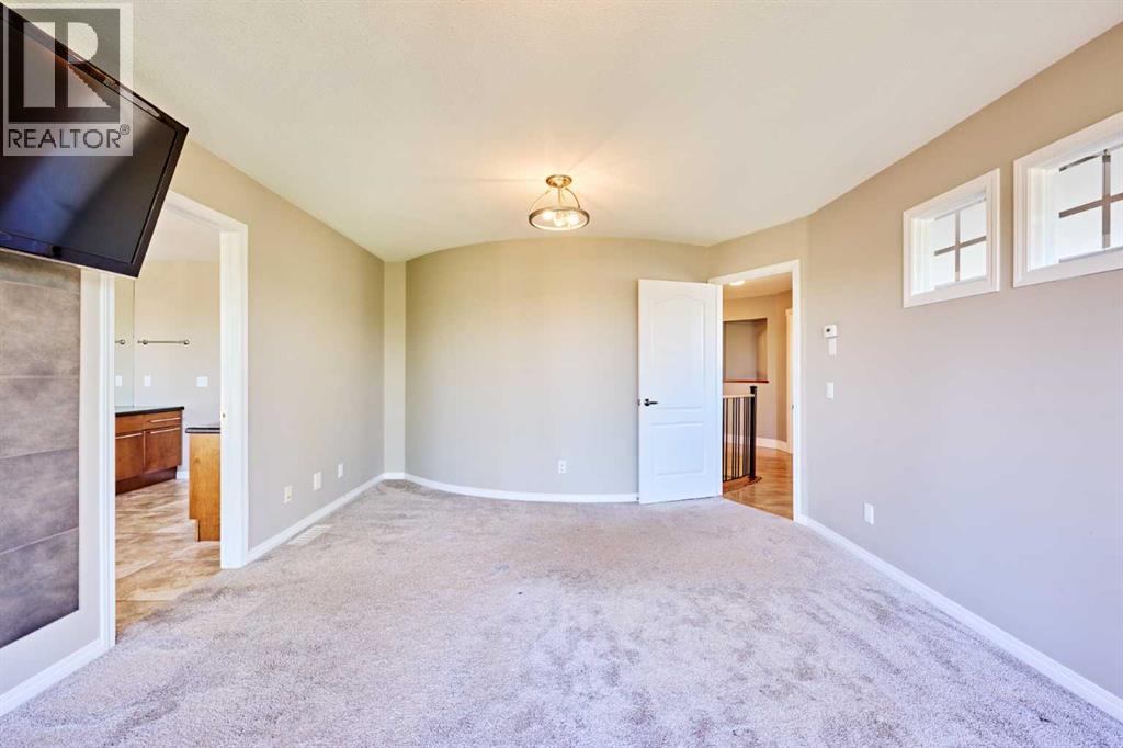 32 Evercreek Bluffs Crescent SW - photo 27