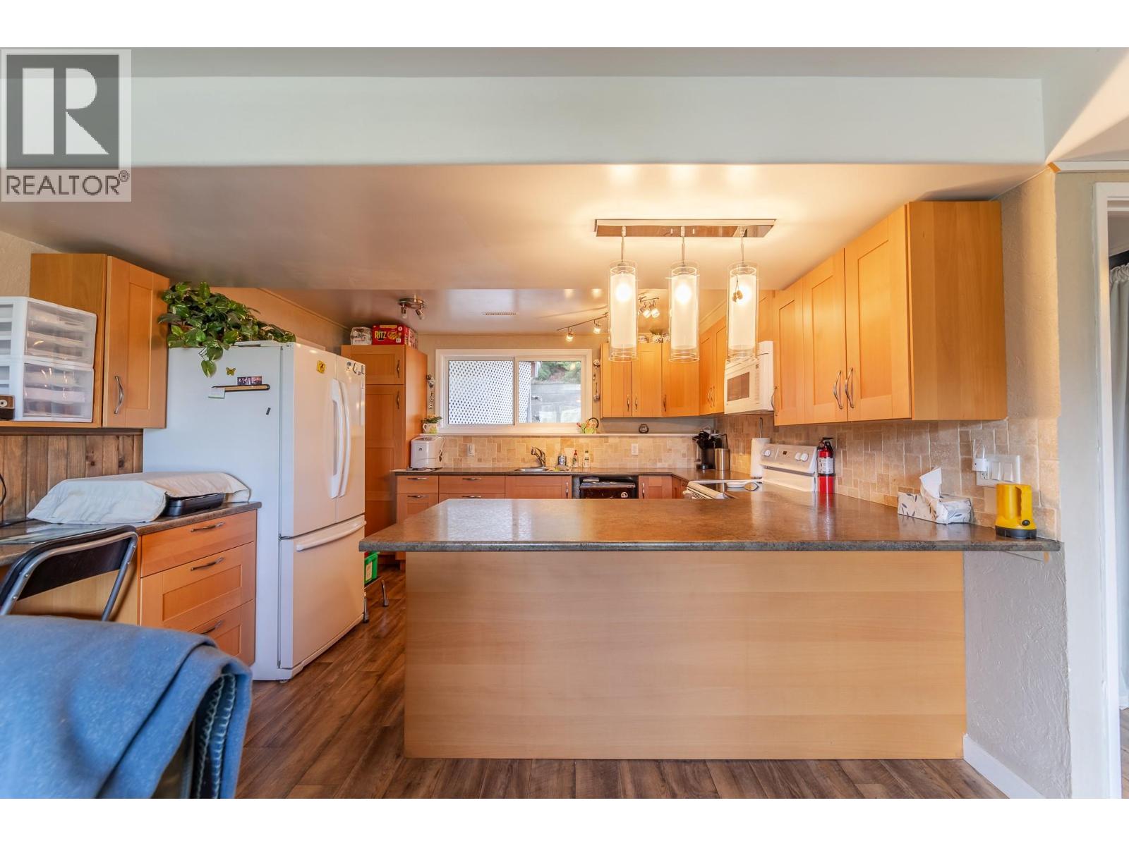 7315 HIGGIN Avenue, Summerland