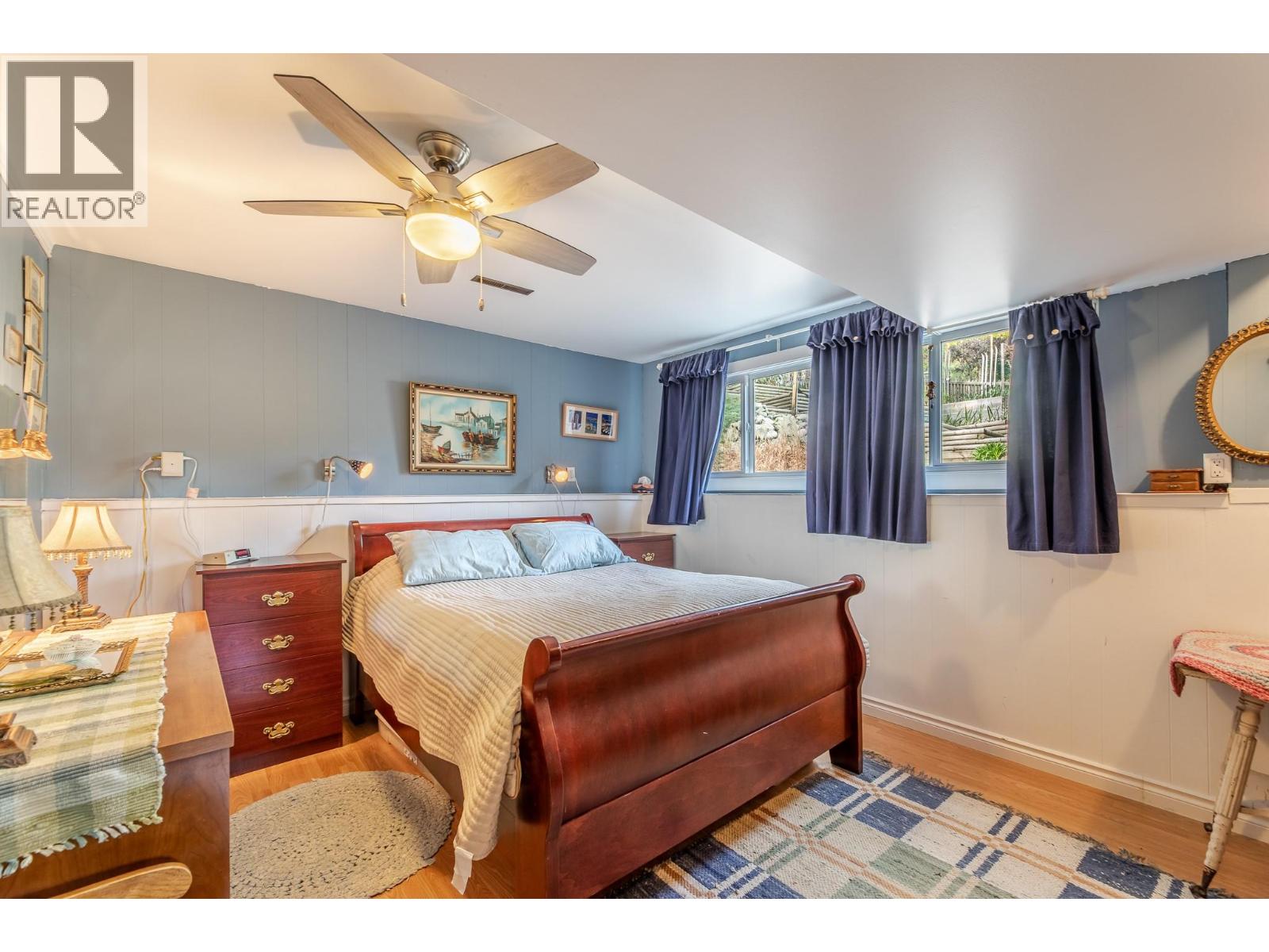 7315 HIGGIN Avenue, Summerland