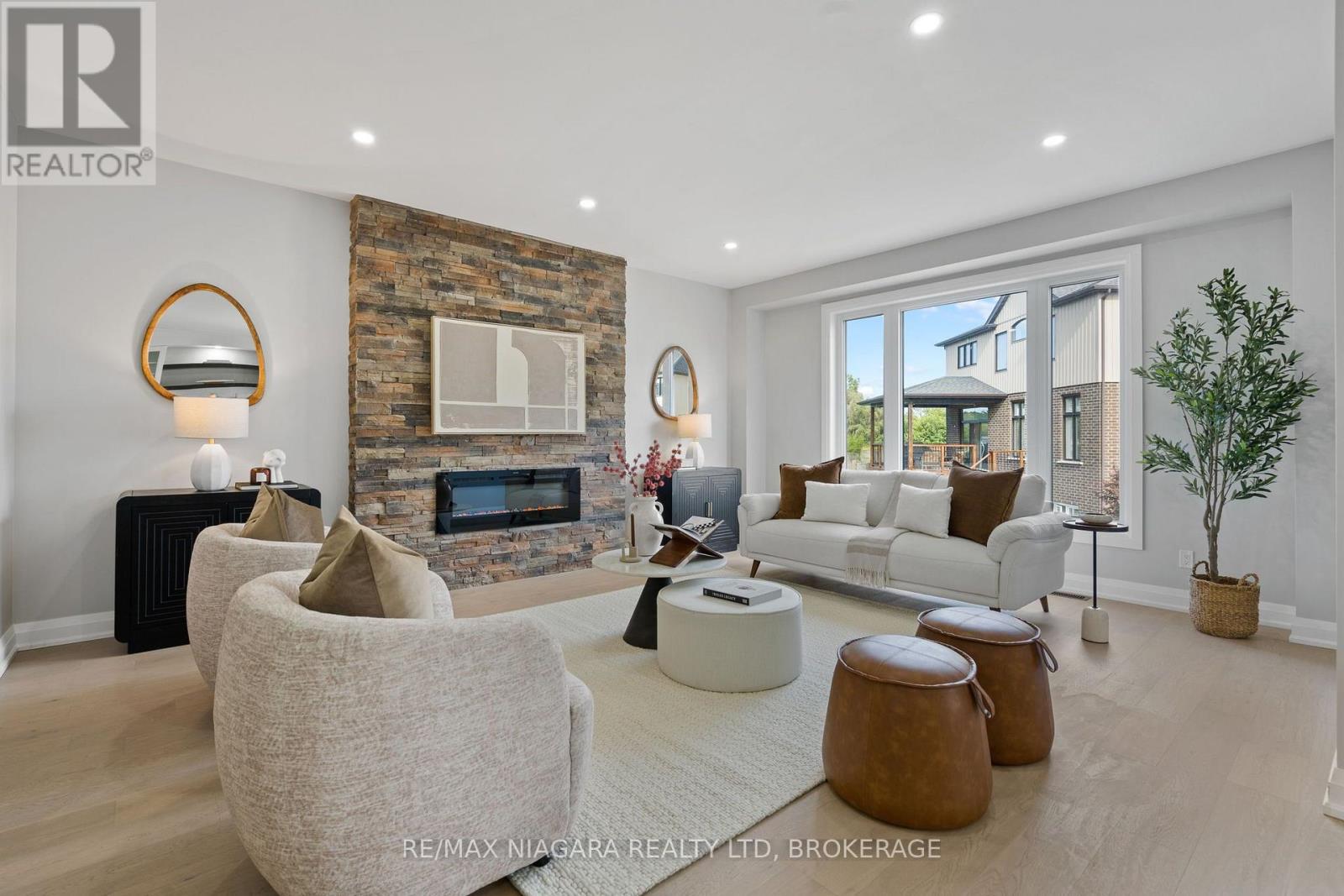 6136 CURLIN CRESCENT, Niagara Falls (Forestview) — photo 11
