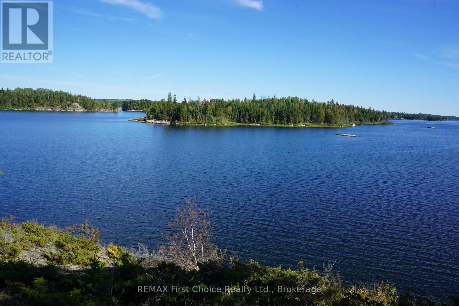 145 LITTLE SAND LAKE, Kenora Remote Area (Minaki-Winnepeg River) — photo 2