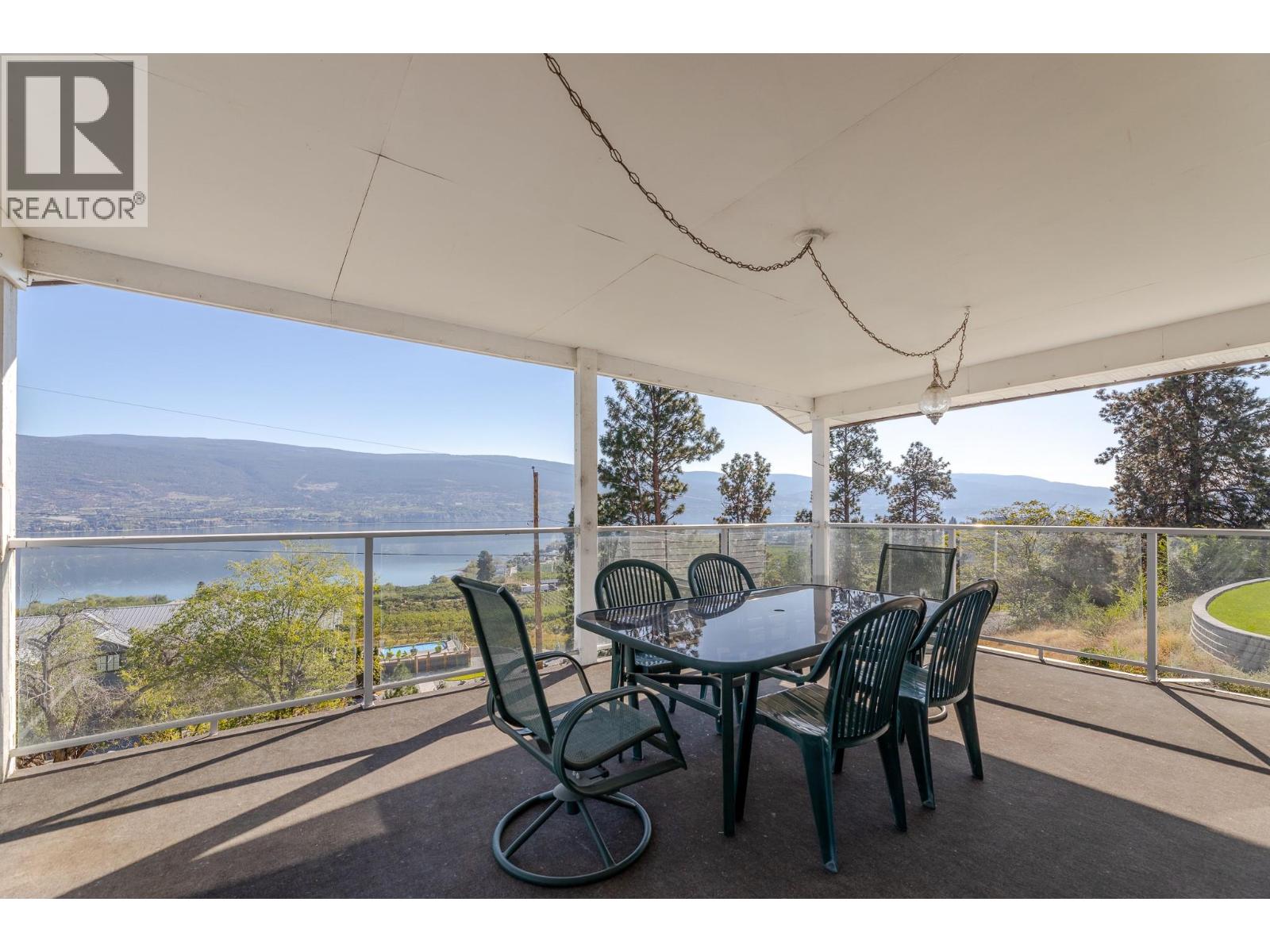  8820 Happy Valley Road, Summerland