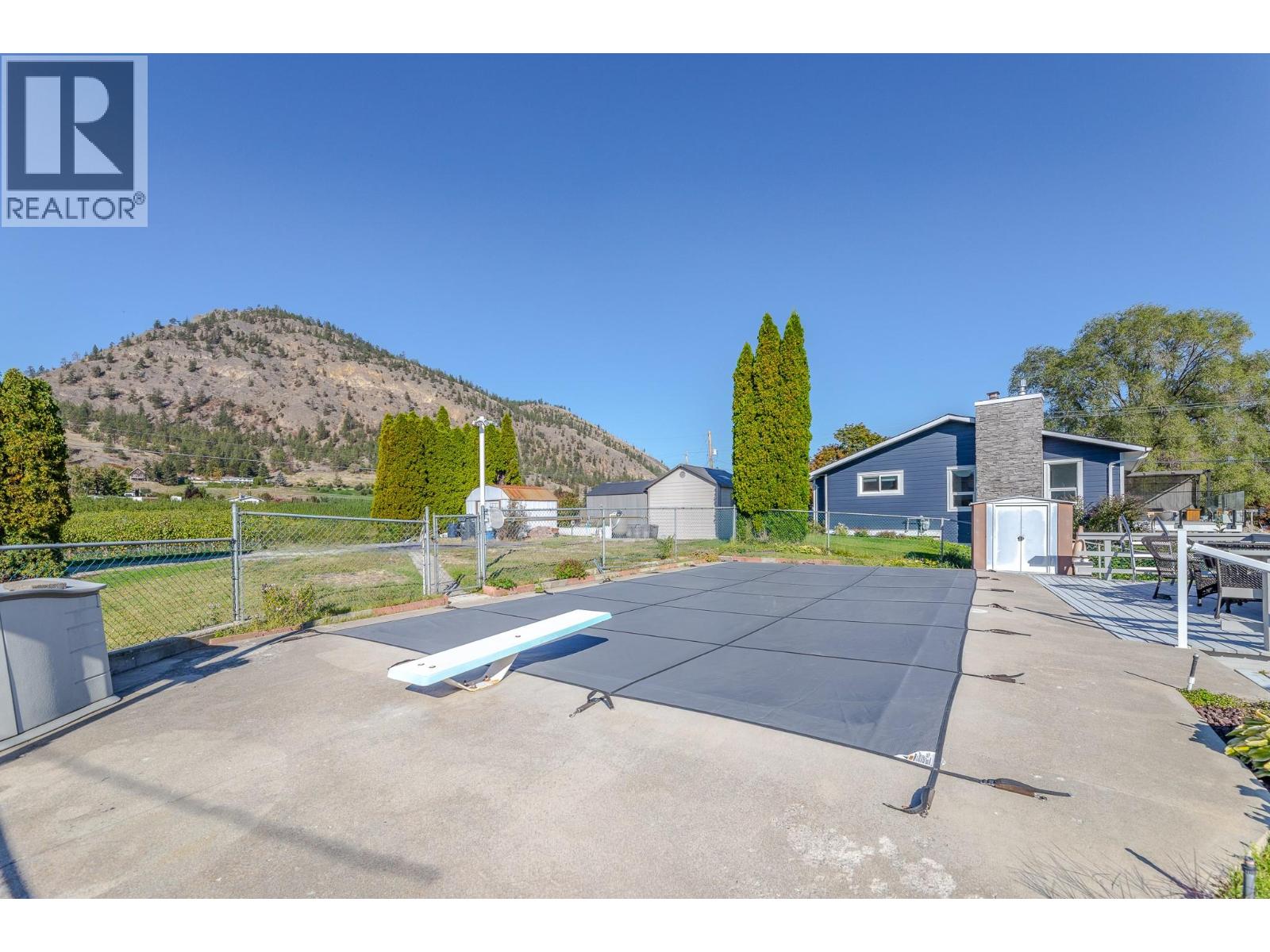  8820 Happy Valley Road, Summerland