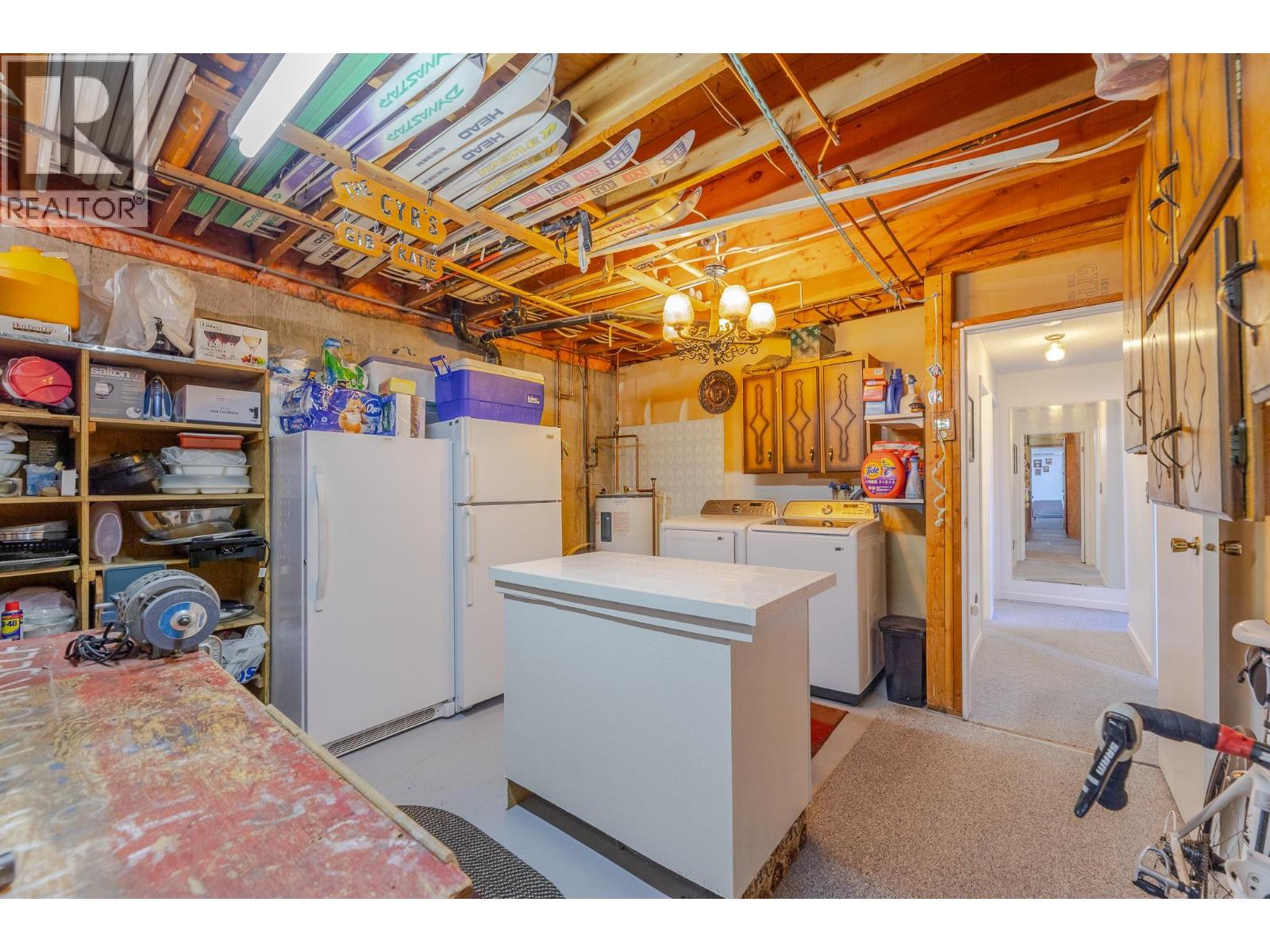  8820 Happy Valley Road, Summerland