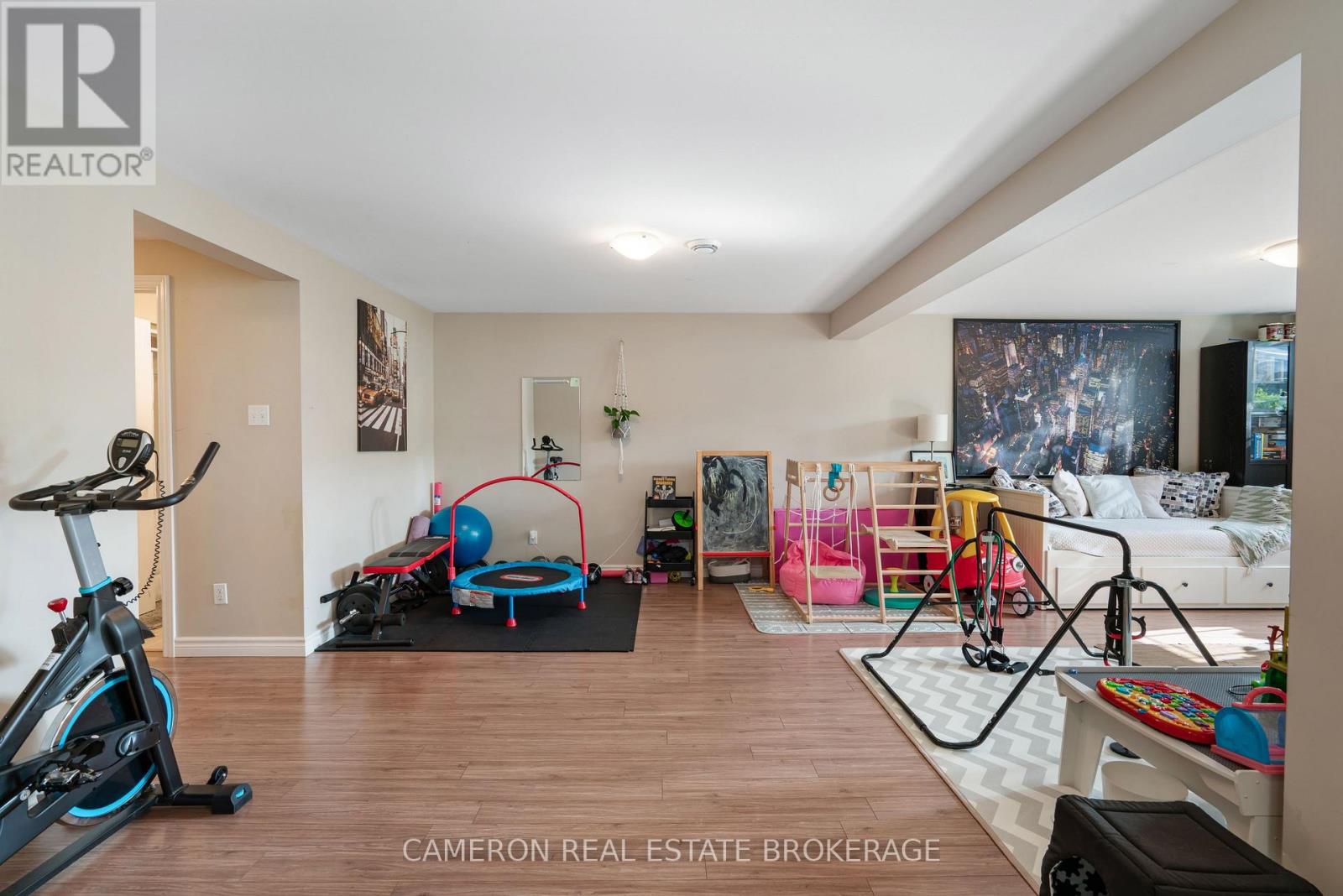 137 BELLWOOD DRIVE - 15