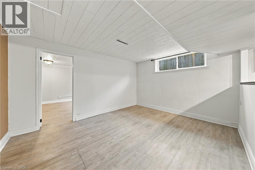 433 BELVENIA Road, Burlington — photo 10