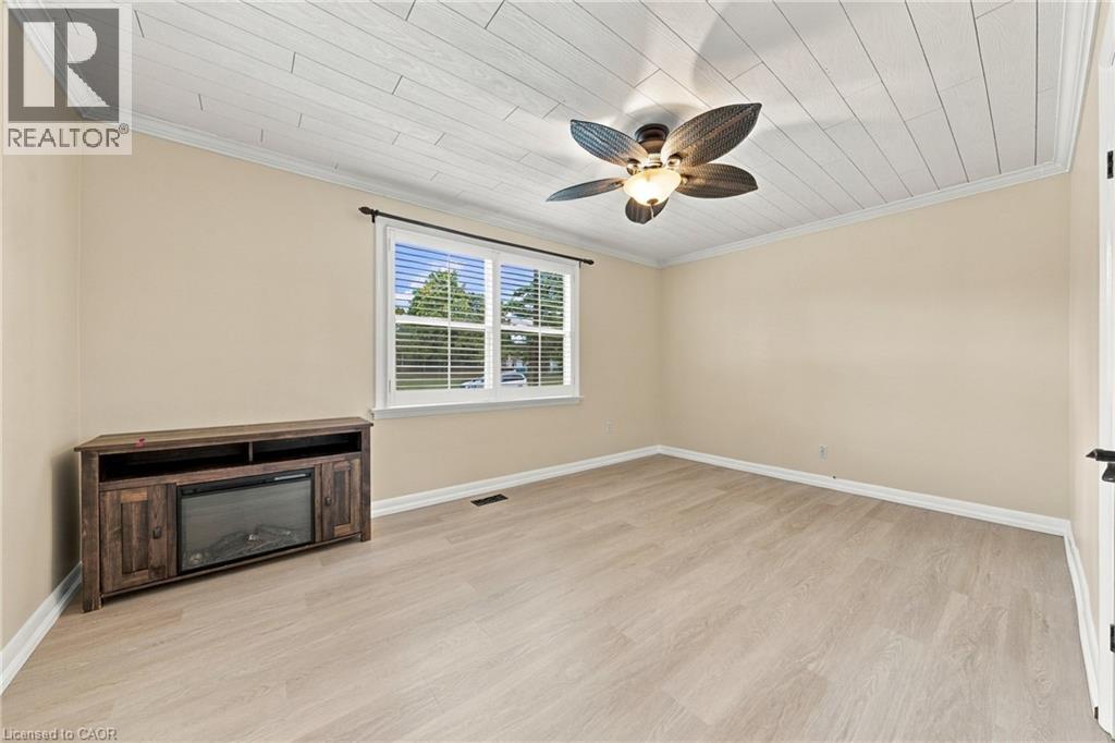433 BELVENIA Road, Burlington — photo 6