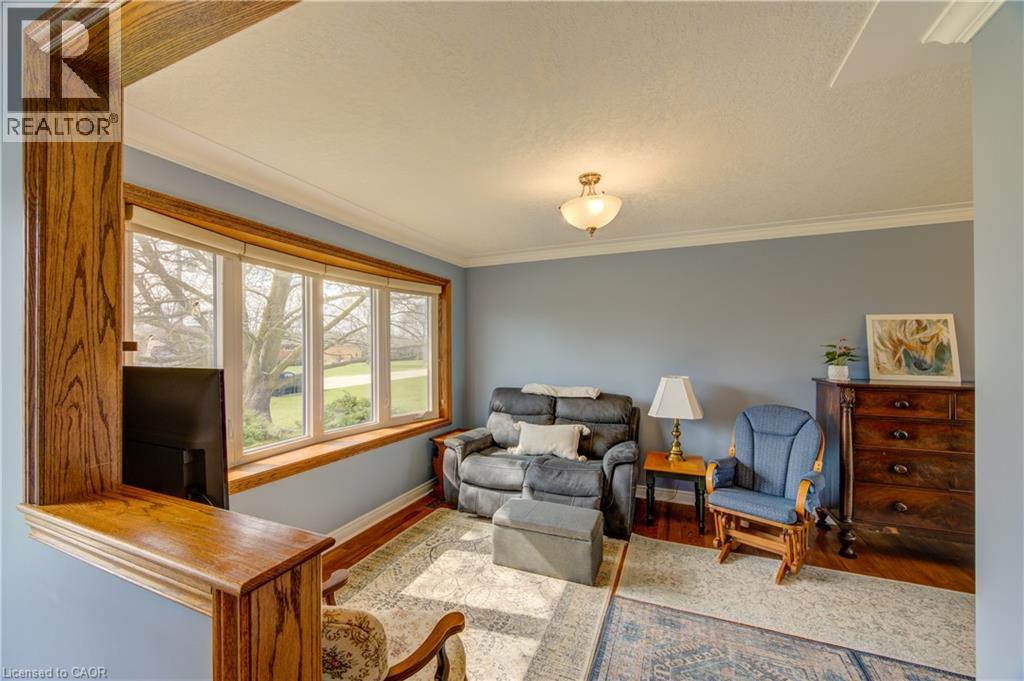 8 MARSHALL Avenue, Roseville — photo 11