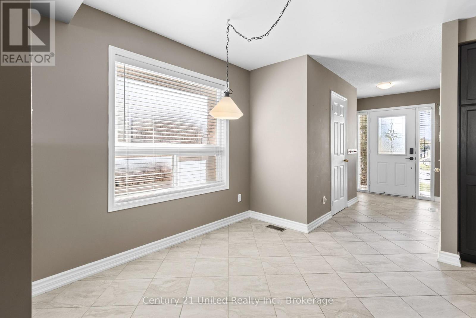 #16 1087 ORMOND DRIVE - Image 18