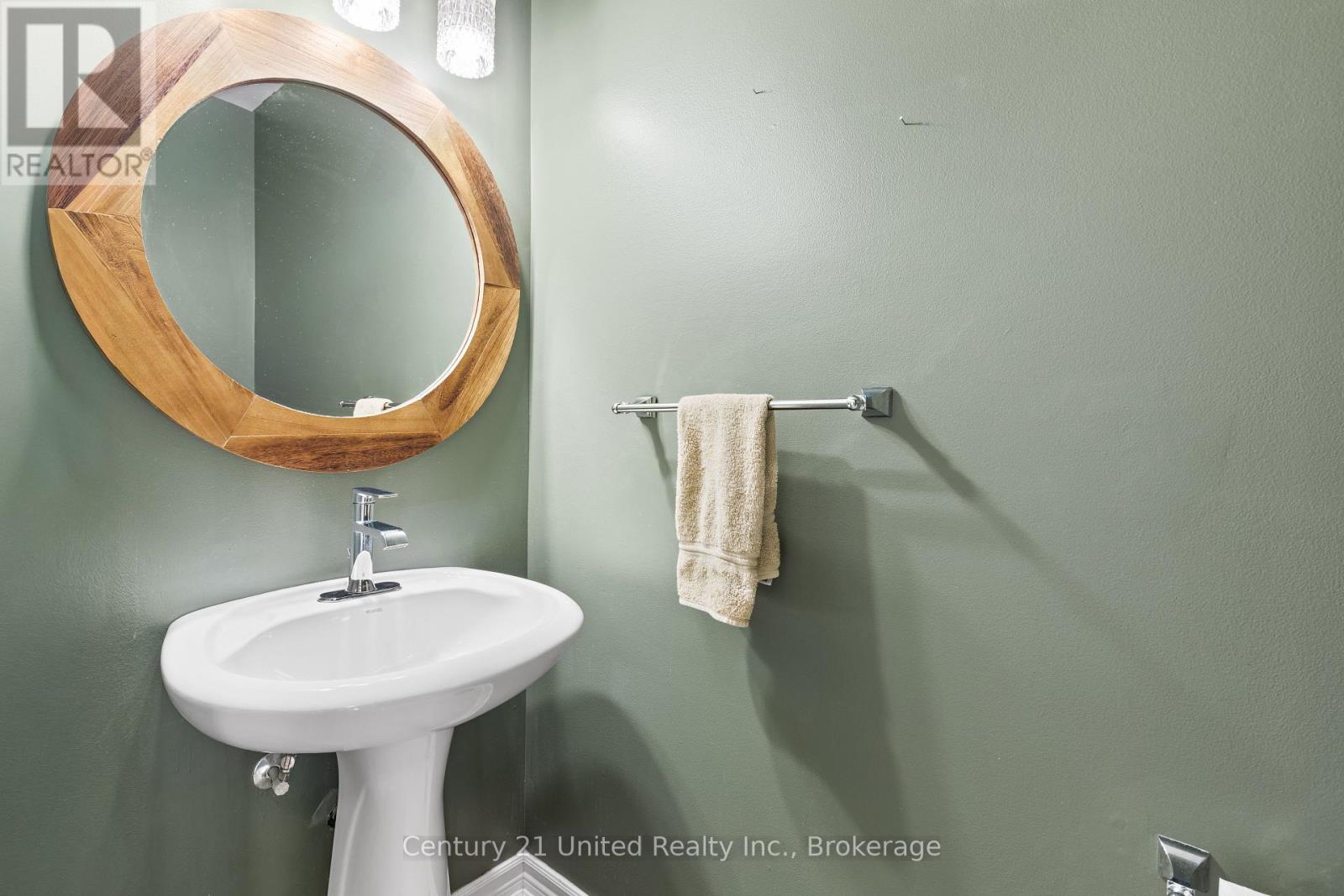 #16 1087 ORMOND DRIVE - Image 35