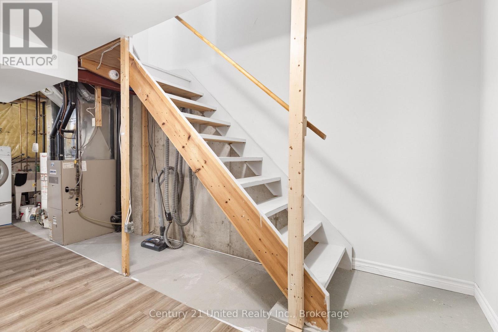 #16 1087 ORMOND DRIVE - Image 36