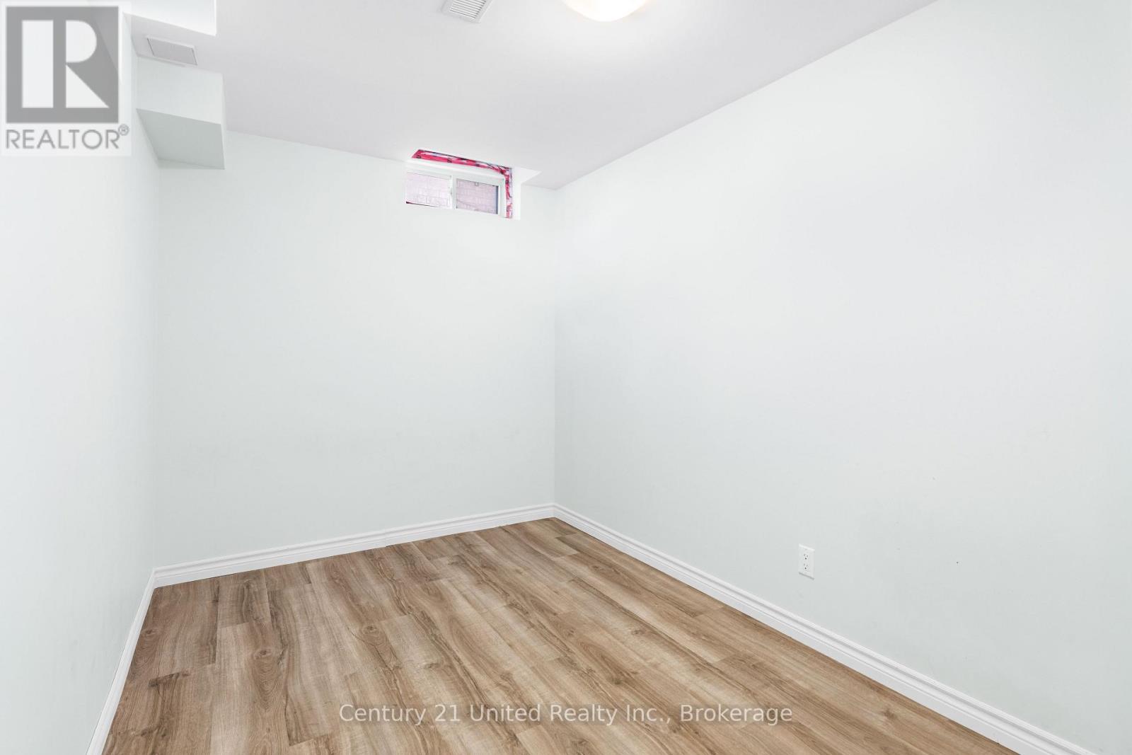 #16 1087 ORMOND DRIVE - Image 38
