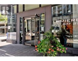 1603 - 770 Bay Street, Toronto, ON M5G1N6 Photo 11