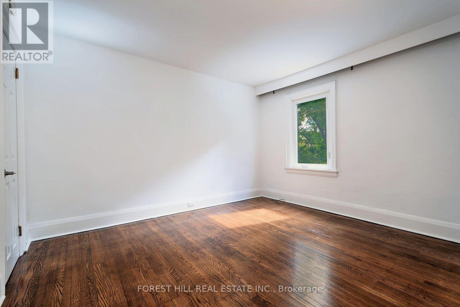 139 Craighurst Avenue — photo 30