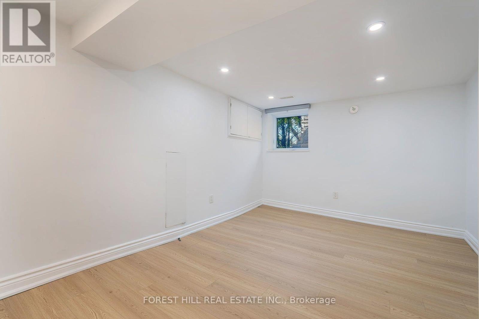 139 Craighurst Avenue — photo 42